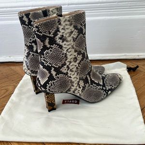 NWOT Staud pyhton snakeskin two-tone ankle boots size 38